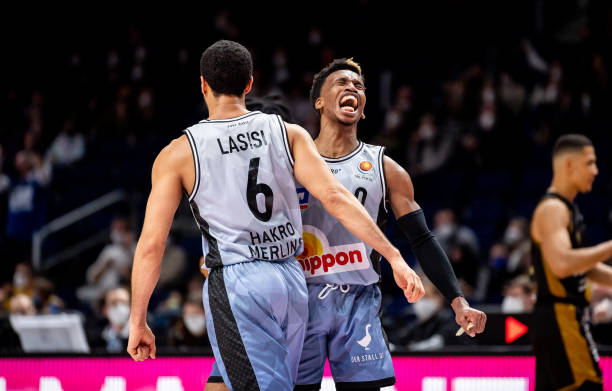 的激烈竞争 的激烈竞争