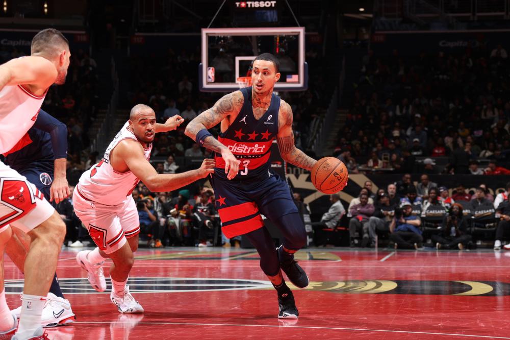 先后效力于 先后效力于